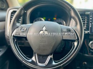 Xe Mitsubishi Outlander 2.0 CVT 2019