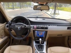 Xe BMW 3 Series 320i 2009