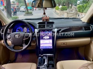Xe Toyota Camry 2.0E 2018