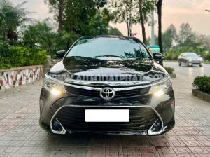 Xe Toyota Camry 2.0E 2018