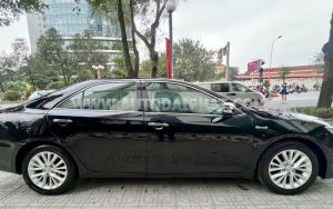 Xe Toyota Camry 2.0E 2018
