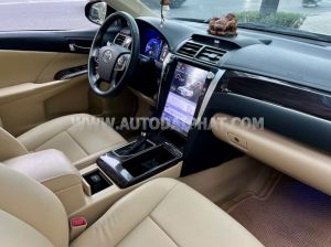 Xe Toyota Camry 2.0E 2018