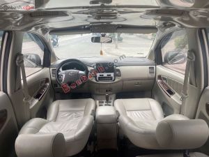 Xe Toyota Innova 2.0V 2016
