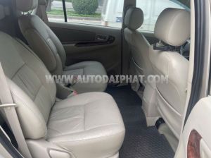 Xe Toyota Innova 2.0V 2016