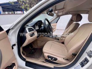 Xe BMW 3 Series 320i 2015