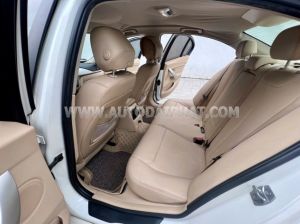 Xe BMW 3 Series 320i 2015