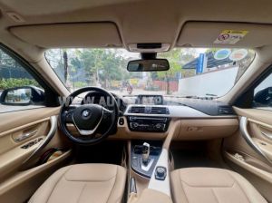 Xe BMW 3 Series 320i 2015