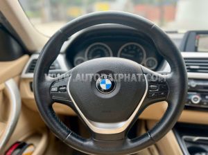 Xe BMW 3 Series 320i 2015
